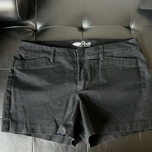 Old Navy Black Pixie Shorts Size 10